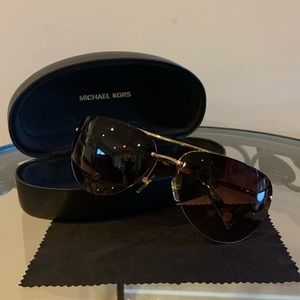 Michael Kors Gold & Tortoise Sunglasses 🌟